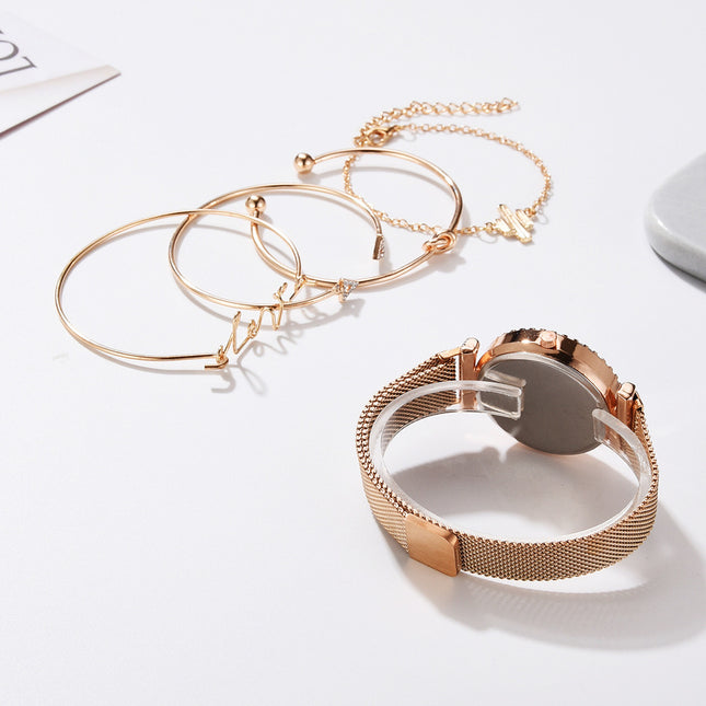 Magnet Buckle Fashion Bracelet Wristwatch