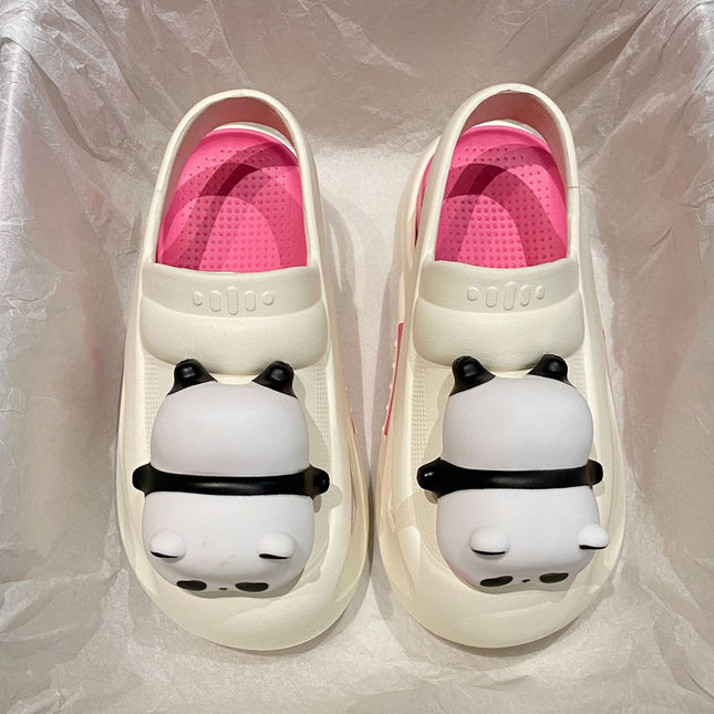 Pantoufles d'été mignonnes en forme de panda pour femmes 2024