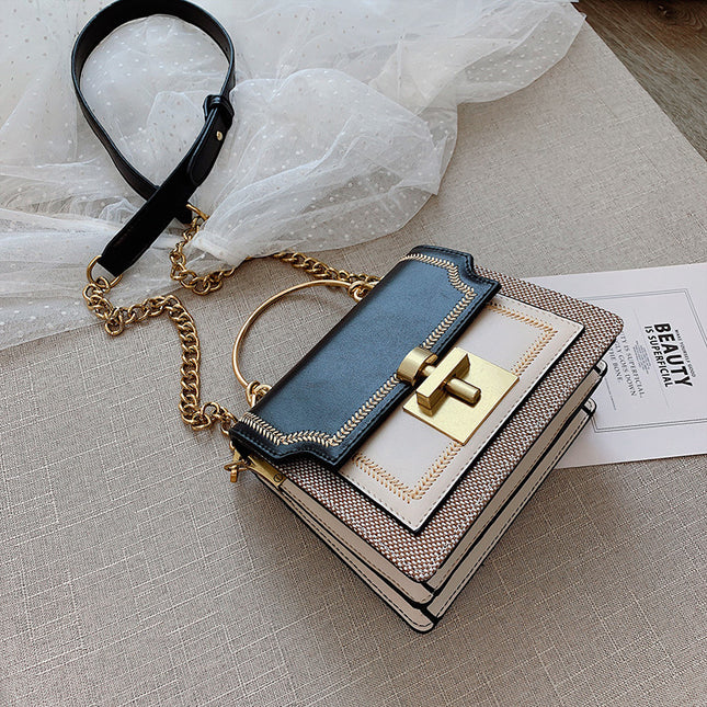 Fashionable Textured Chain Shoulder Bag for Style