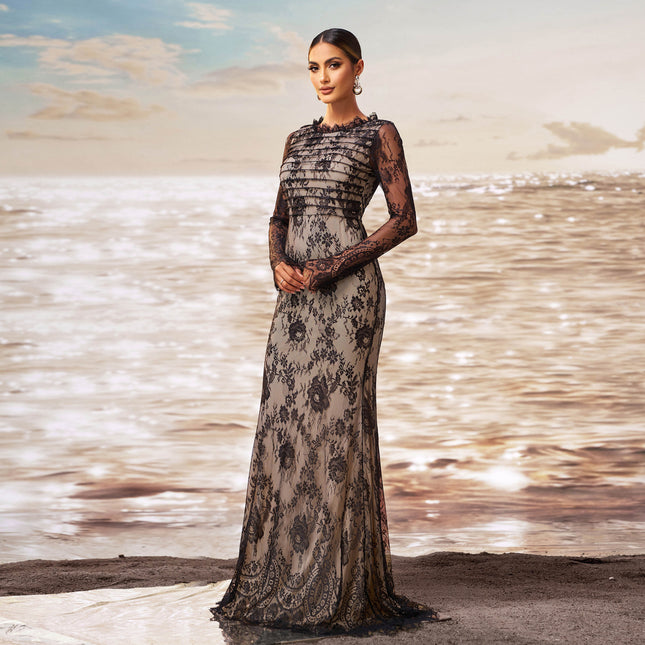 Robe de soirée fourreau en gaze à manches longues et col rond