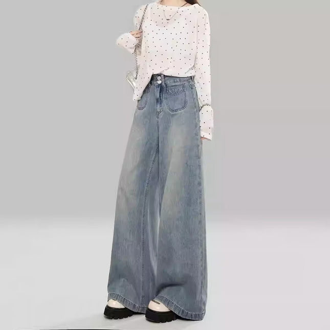Slimming Wide-Leg Jeans