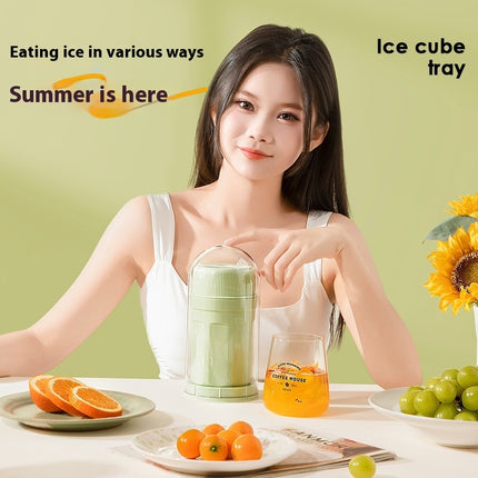 Twisting Ice Cube Tray with Cover